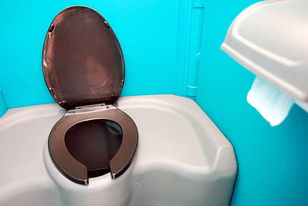 Best Portable restroom trailer rental  in Bluewell, WV